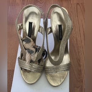 New Caparros Yara in gold